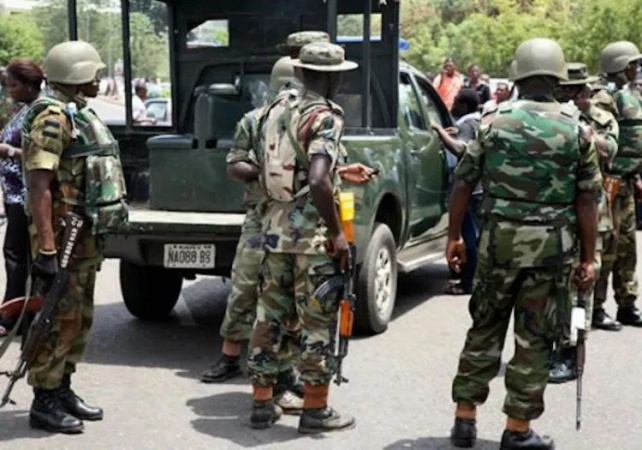 Army arrests human parts trafficker, drug peddlers in Ogun
