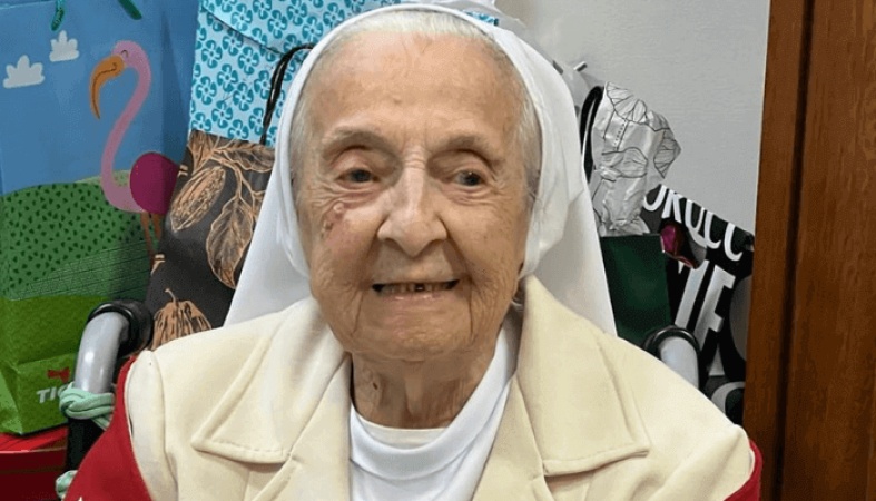 Football-loving Brazilian nun, world?s oldest person, dies at 116