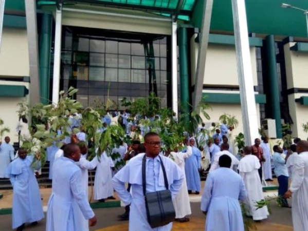 Catholic priests protest two deaths, abduction of 47 members in Imo