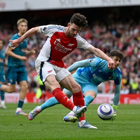 Bournemouth beat Arsenal to boost European qualifying hopes