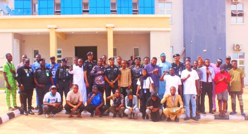 NANS protests student loan mismanagement, blocks Lagos-Ibadan Expressway