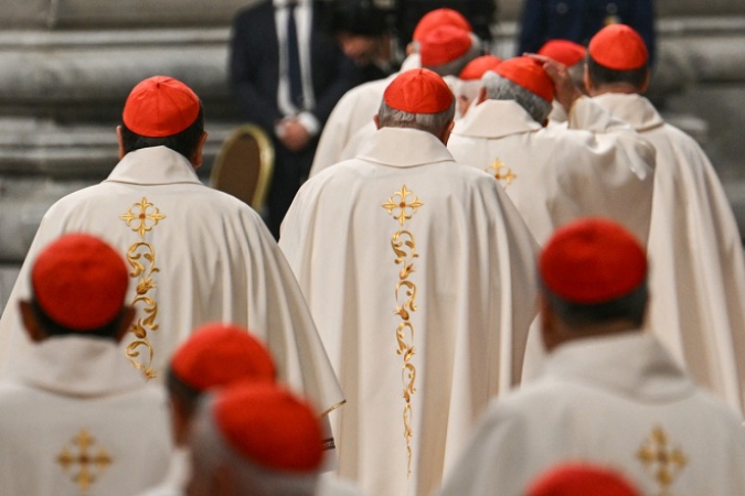 Vatican to cut phone signal during conclave