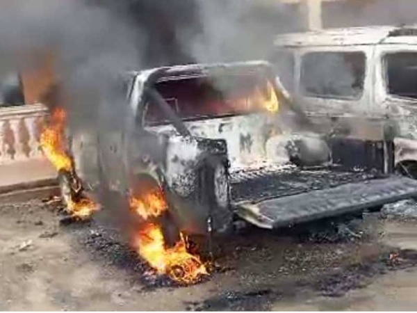 Tension in Imo: Gunmen set over six vehicles ablaze, kidnap commuters