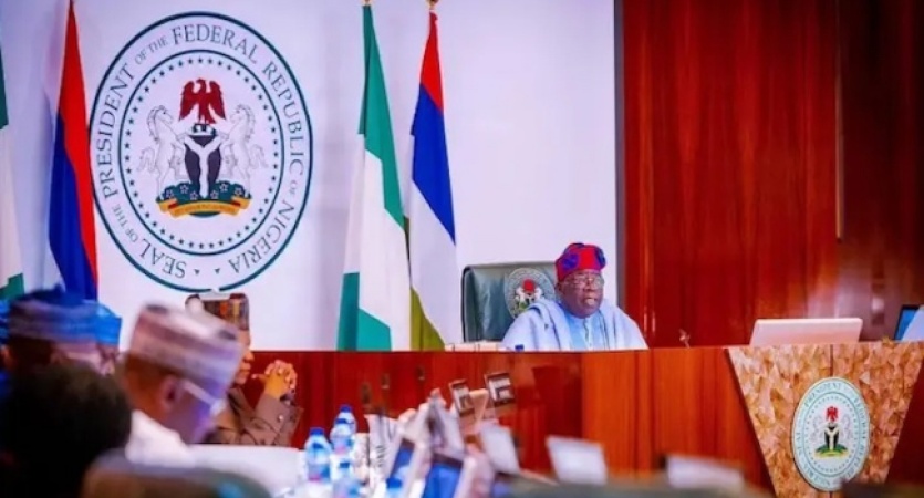 Federal workers to get life assurance