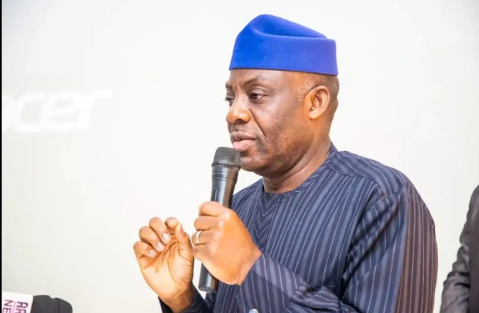 Student Loan: Allow students with applications to sit for exams, Govt tells tertiary institutions