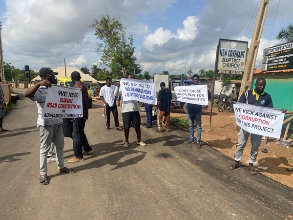 Osun community protests over ?poorly? constructed road, seeks Adeleke?s intervention