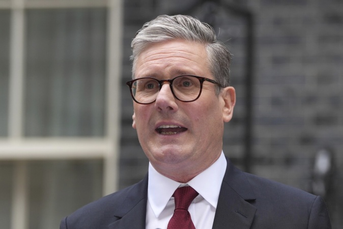 UK police arrest third man over fire at PM Starmer?s house