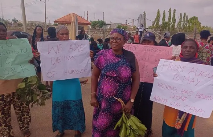 Women protest alleged pollution at Kaduna refinery