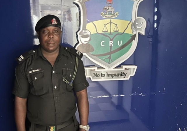Police detain officer seen in viral video assaulting Lagos driver