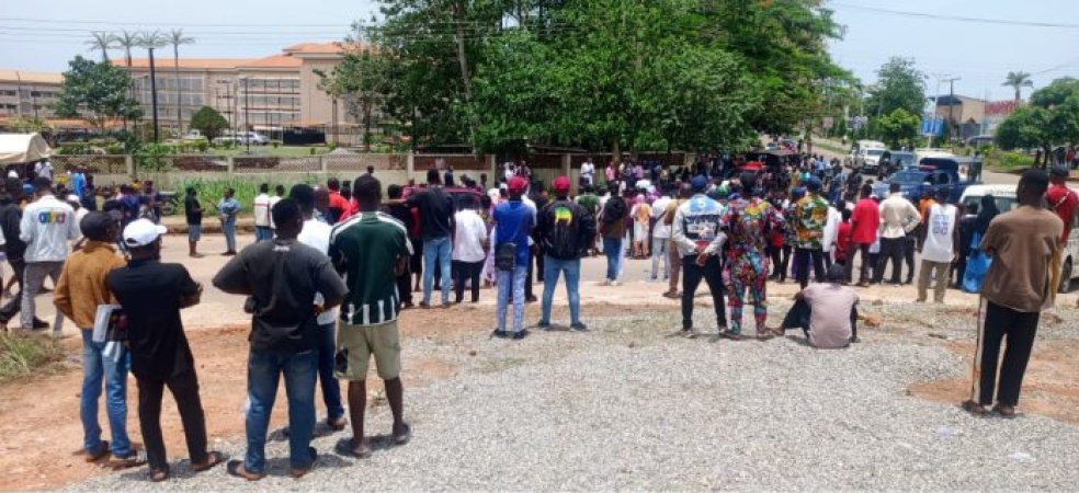 Protesters shut down Rivers varsity over alleged marginalisation