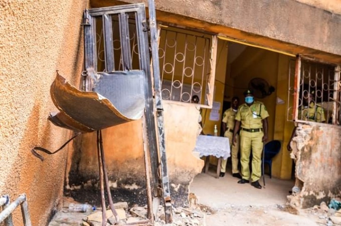 Jail break in Osun, inmates on the run