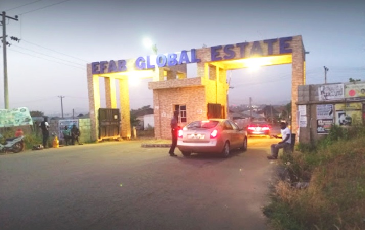Robbers storm Abuja estate, tie up security personnel, rob residents