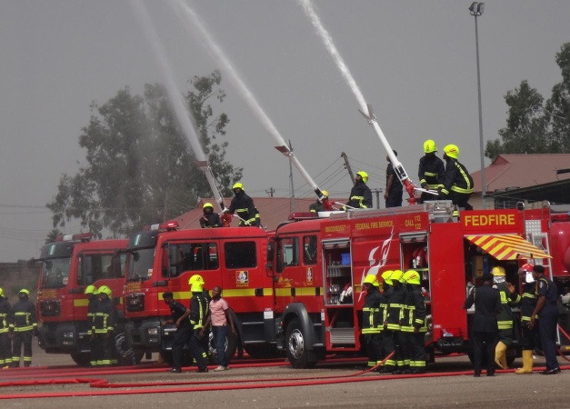 Anambra fire service averts disaster as gas tanker falls, catches fire