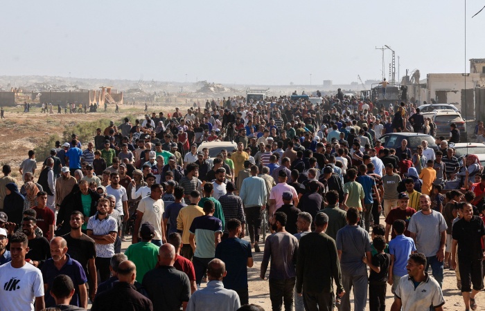 Chaos erupts on first day of US-backed aid distribution in Gaza after weeks of hunger