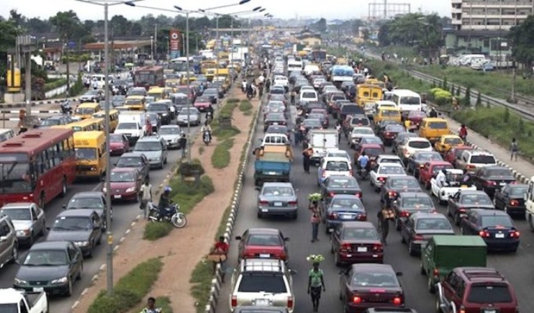 ECOWAS summit causes traffic chaos in Lagos, passengers stranded