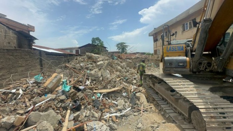 Ikorodu building collapse: Owner abroad, 10mm rods, low-quality blocks used in construction ? residents