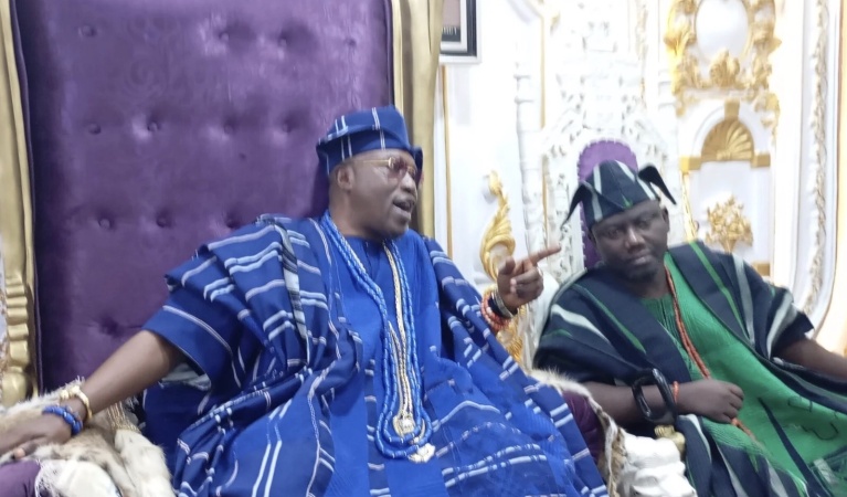 I don?t know any other title in Yorubaland superior to Alaafin ? Oluwo