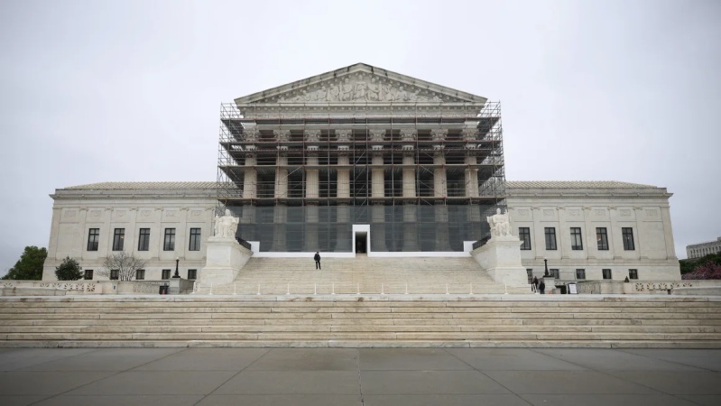 US Supreme Court sides with straight woman in decision that makes it easier to win ?reverse discrimination? suits