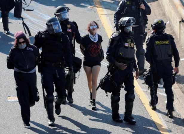 Governor disagrees as National Guard troops deployed in Los Angeles amid standoff with Trump