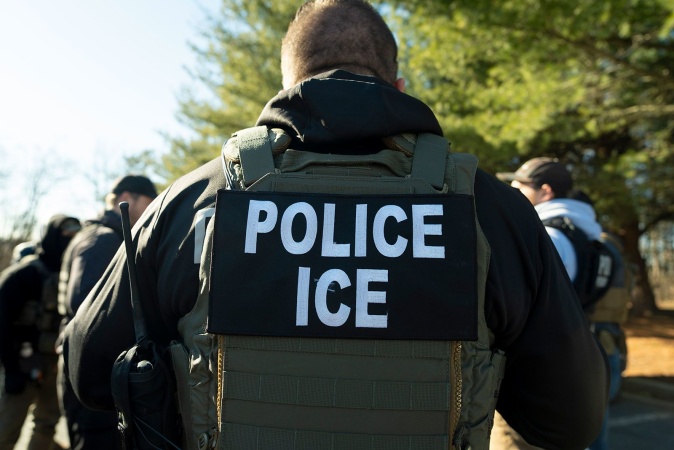 Immigrant US farm workers hide in the fields out of fear of deportation
