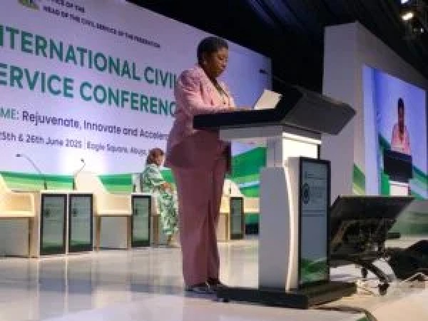 Civil service in Africa at crossroads ? Walson-Jack