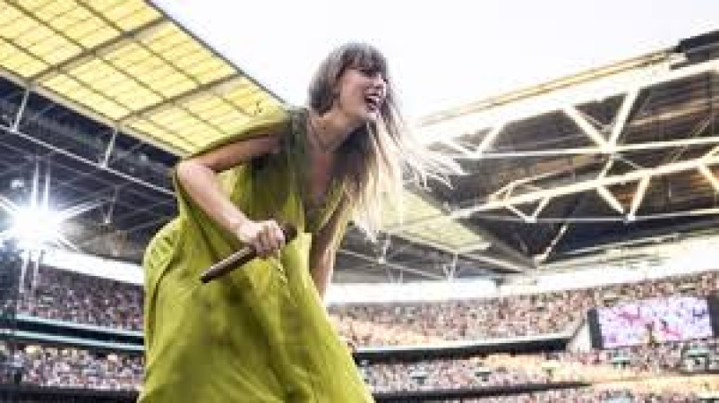 UK touts employ overseas workers to bulk-buy gig tickets