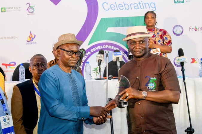 Army honours Ogbuku with Service Commendation Medal