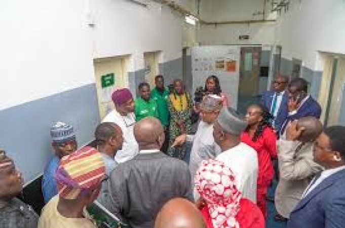 Viral Video: Minister pays unannounced visit to FMC Abuja, orders reform