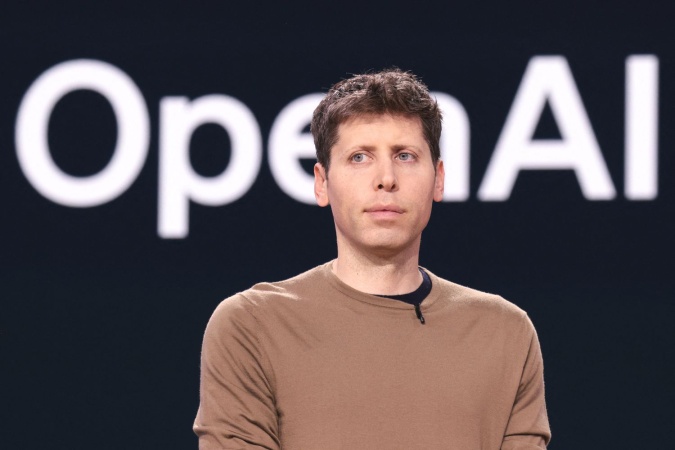 OpenAI faces an ?increasingly fragile moat,? JPMorgan says, as Sam Altman braces for ?OS war? against Google, Apple and other Silicon Valley titans