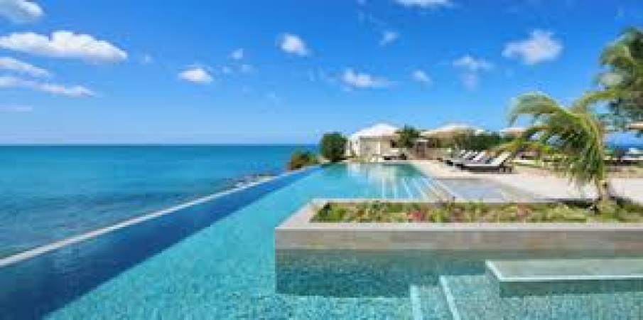 The world?s richest people are pouring money into Africa?s luxury resorts