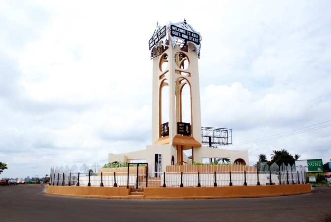 Mortuary attendants arrested over dead man?s missing genitals