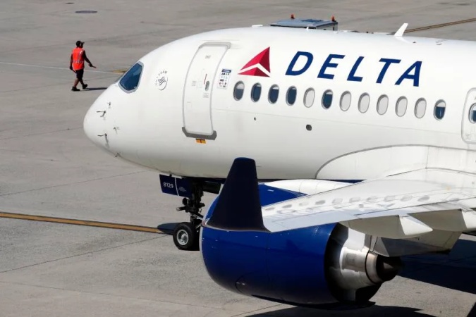 Pilot arrested in the cockpit, detained over alleged child sex abuse material
