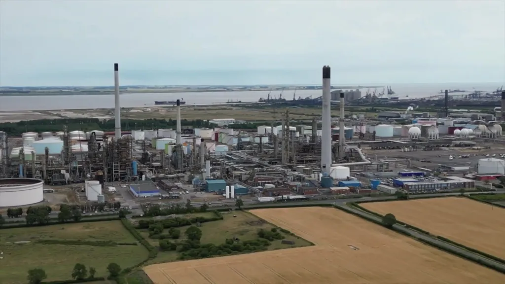 Tanker drivers lose jobs after refinery collapse
