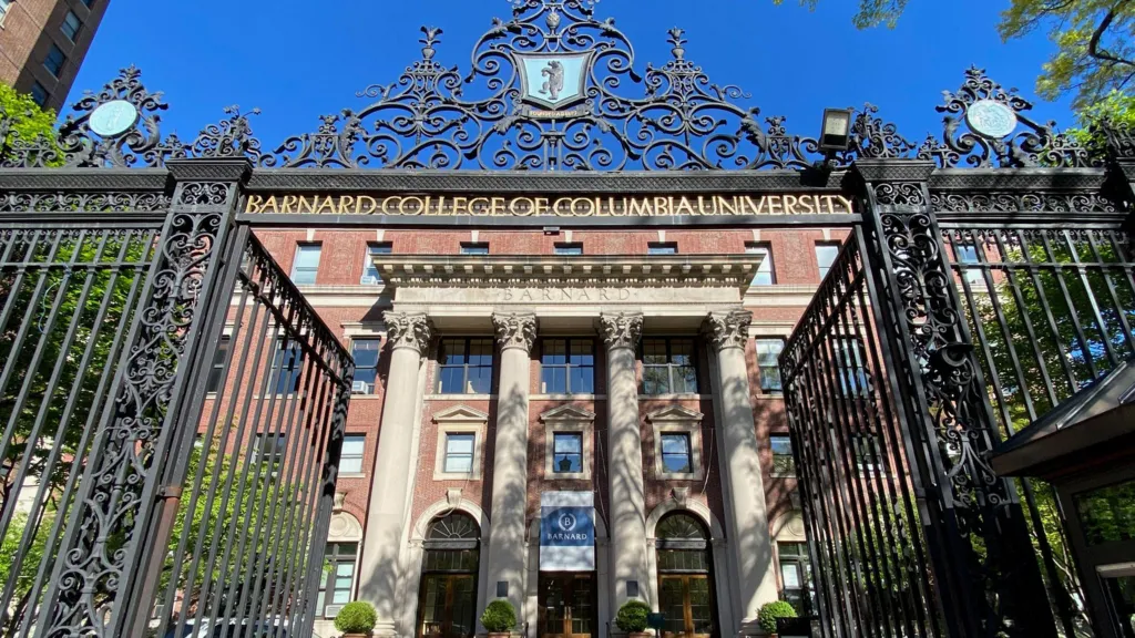 Columbia University to pay $200m in settlement with Trump administration