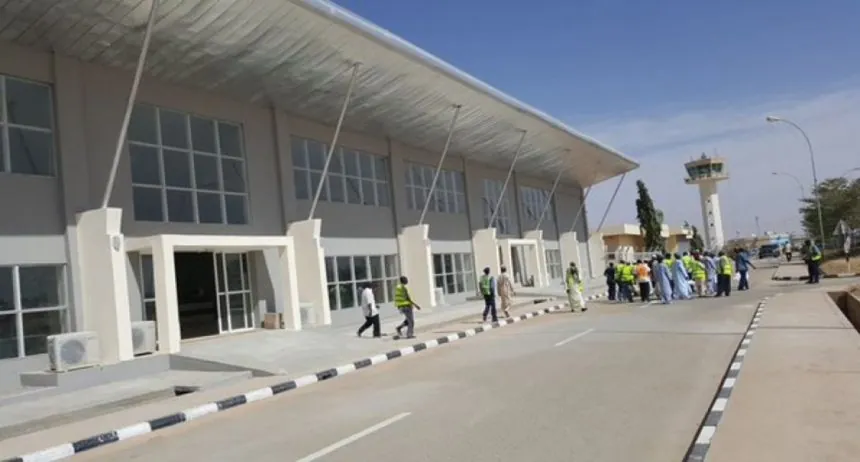 Security beefed up at Katsina Airport as dignitaries await Buhari?s body