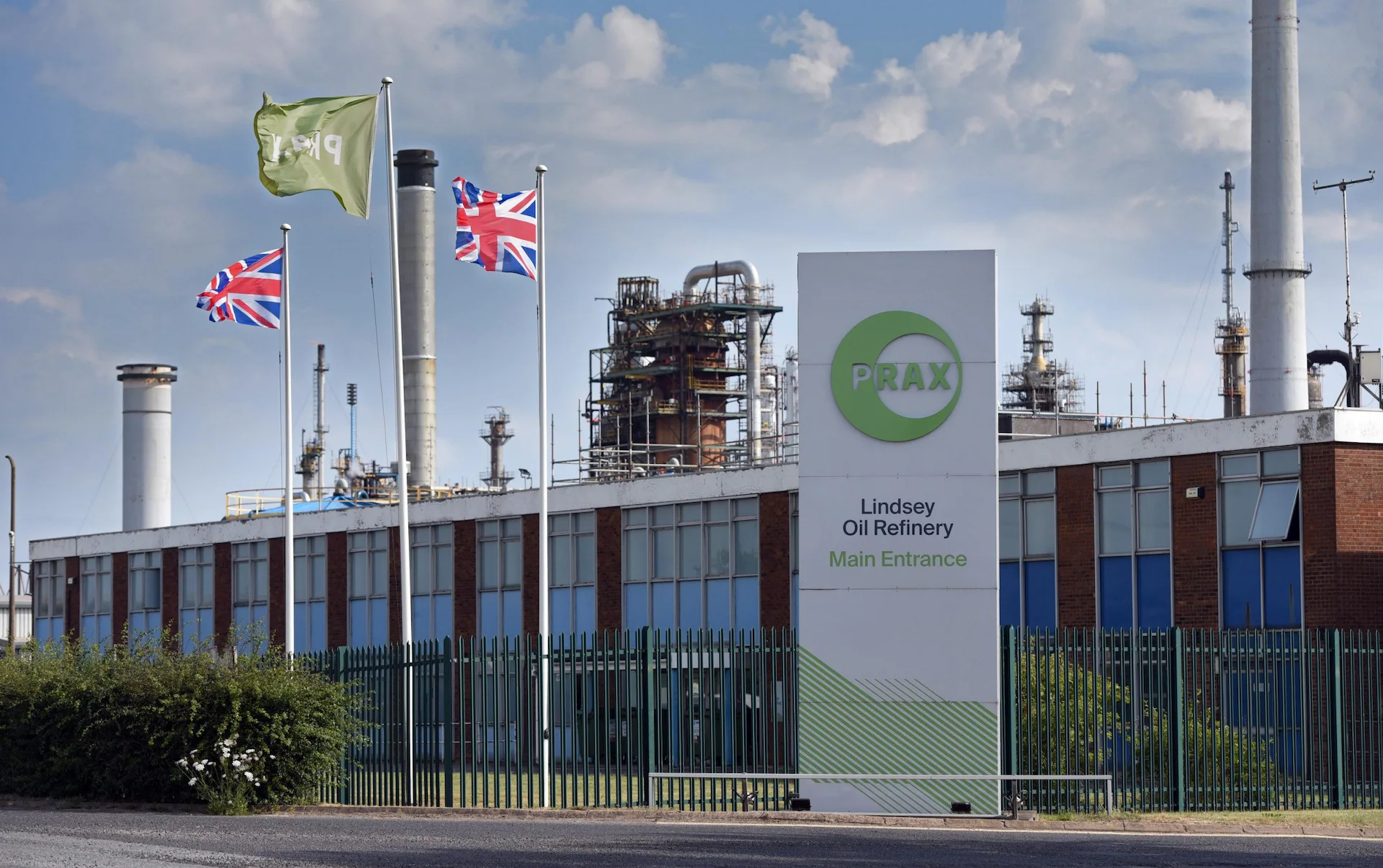 Refinery behind 10pc of UK fuel risks shutdown within days