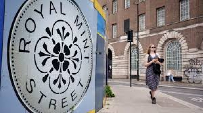 China?s ?super-embassy? plans in the heart of London anger locals who fear for their safety