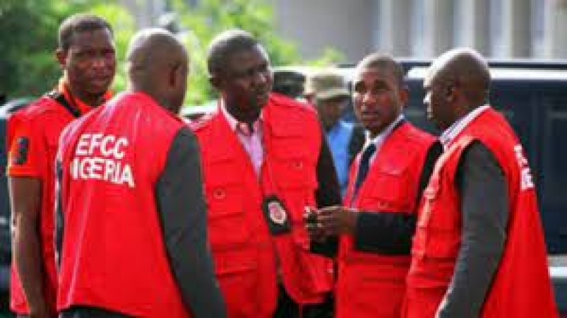 EFCC operatives storm Obasanjo Library, arrest suspects