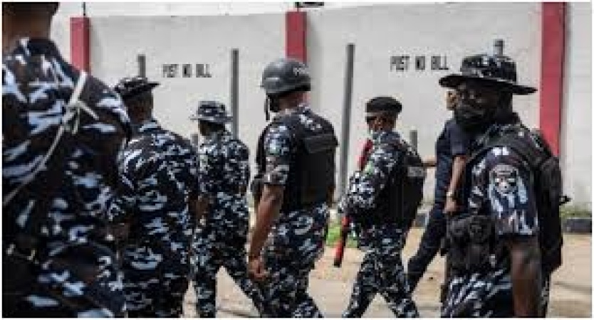 Suspects open fire on police investigators, injure officers