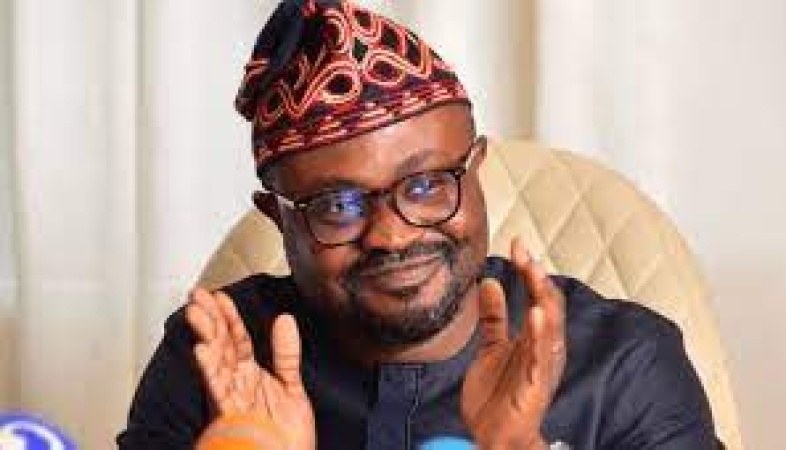 Minister decries 60-year-old fire service law, seeks urgent review