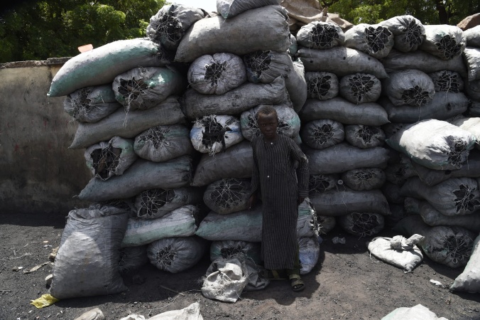 Experts warn that 90 million Nigerian households face health risks from solid fuel cooking