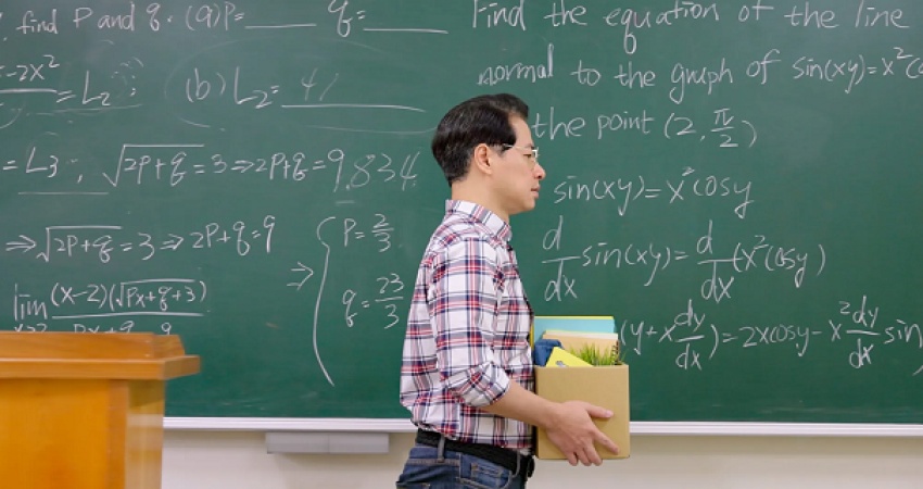 A ?Great Defection? threatens to empty universities and colleges of top teaching talent