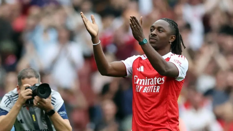 ?A creative and explosive talent? ? Eze signs for Arsenal