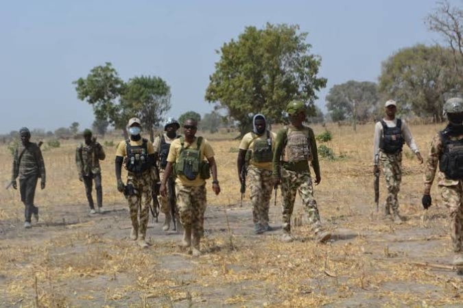 Army intercept 242 bags of fertilizer bound for terrorists? IEDs production in Borno