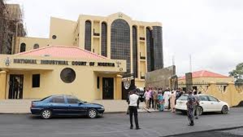 Court voids military?s 15-year mandatory service rule