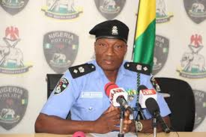 Panic as five bodies found along Lagos riverbank