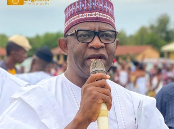Over 10,465 Kogi students apply for Sen. Karimi?s bursary award