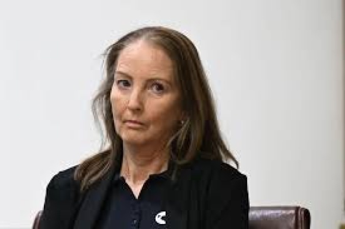 Bank fires employee, replaces her with AI she trained