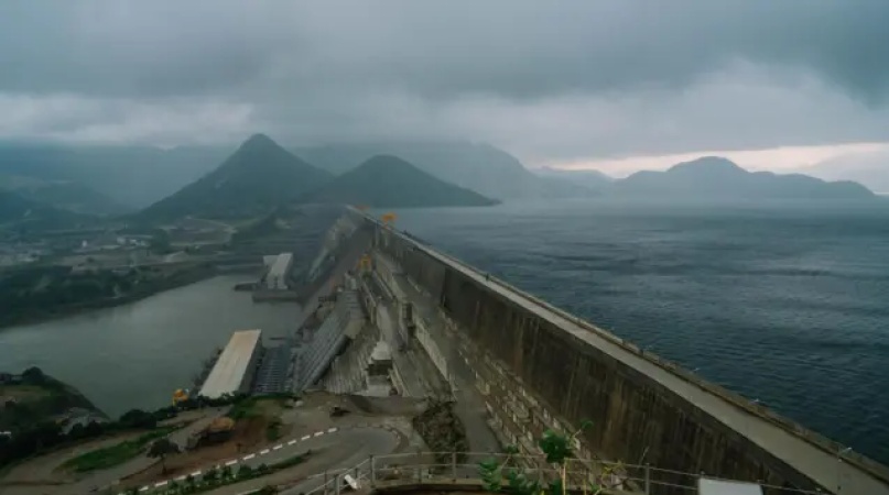 Ethiopia outfoxes Egypt over the Nile?s waters with its mighty dam