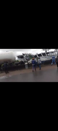 Trailer crushes bus, kills 12 Jehovah?s Witnesses on way back from convention